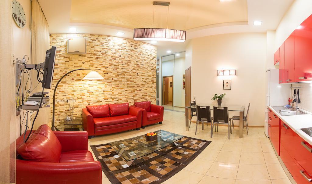 Alex Apartments Near Independence Square - Kiev Номер фото